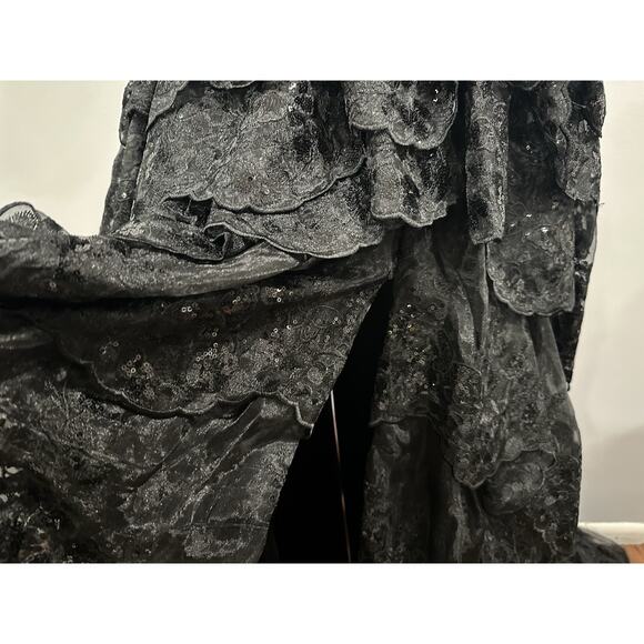 Jovani Embroidered Tiered Ballgown with Slit in black Sz 6 NEW - Picture 3 of 8